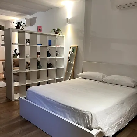 Pola's House * 밀라노