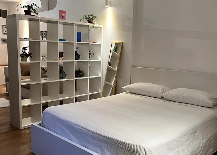 Pola's House * 밀라노